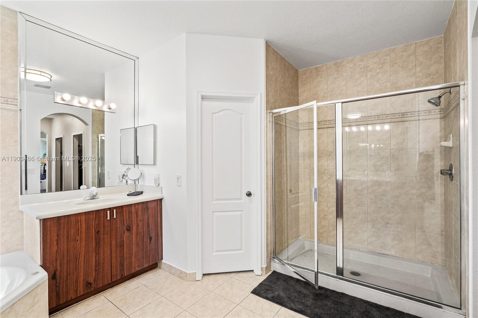 CENTURY ESTATES - Residential