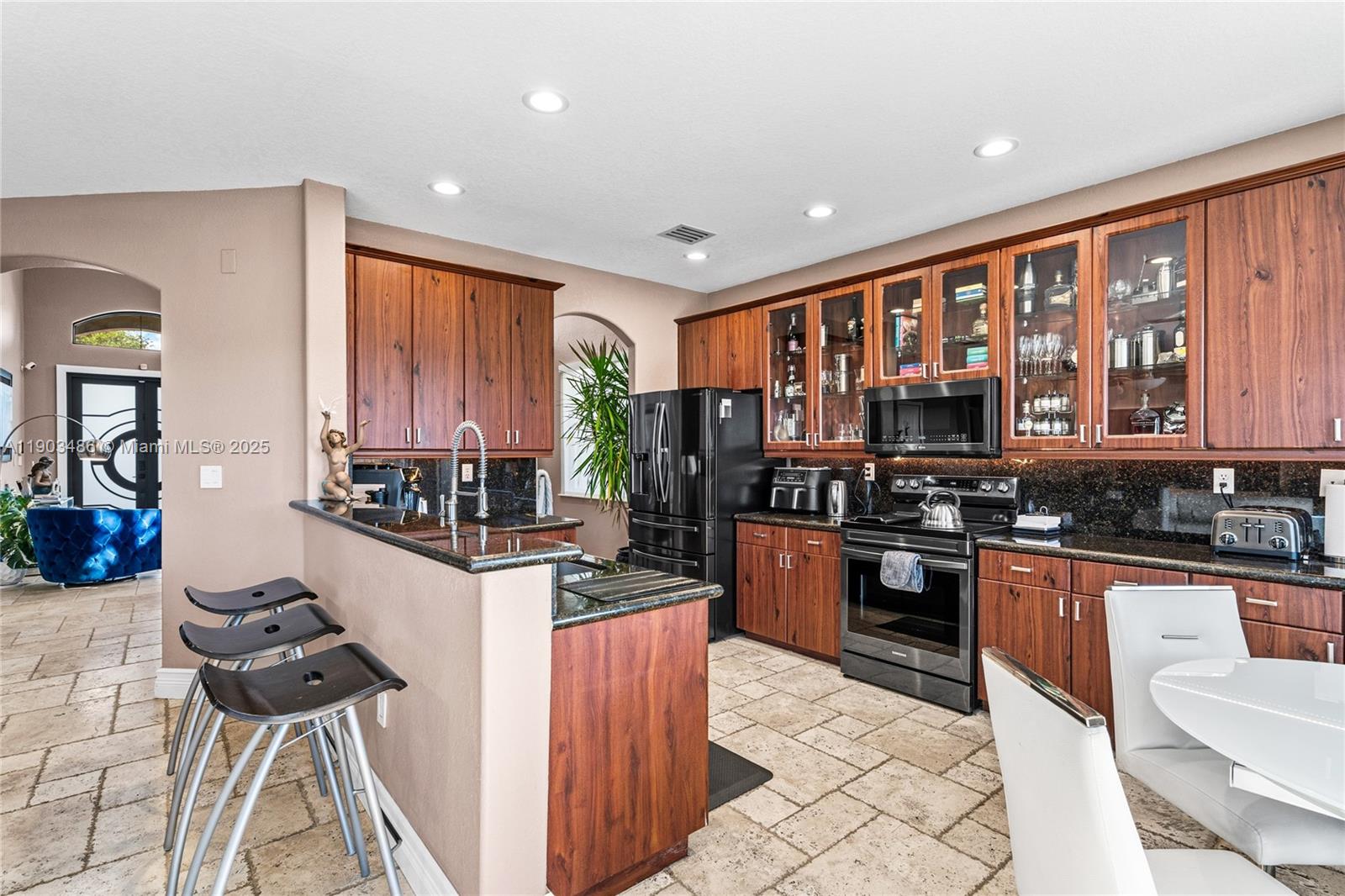 CENTURY ESTATES - Residential