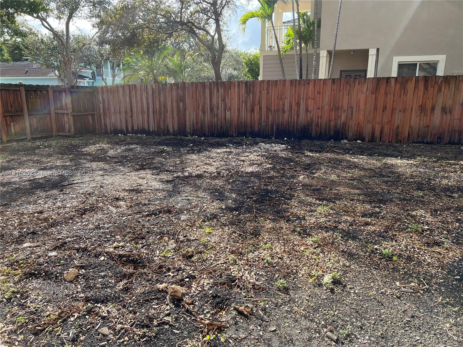 EMILIOS PLACE AT OASIS - Residential Lease