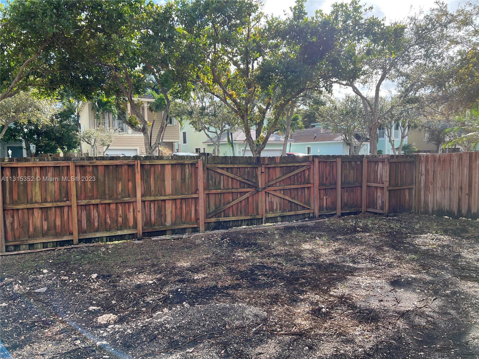 EMILIOS PLACE AT OASIS - Residential Lease