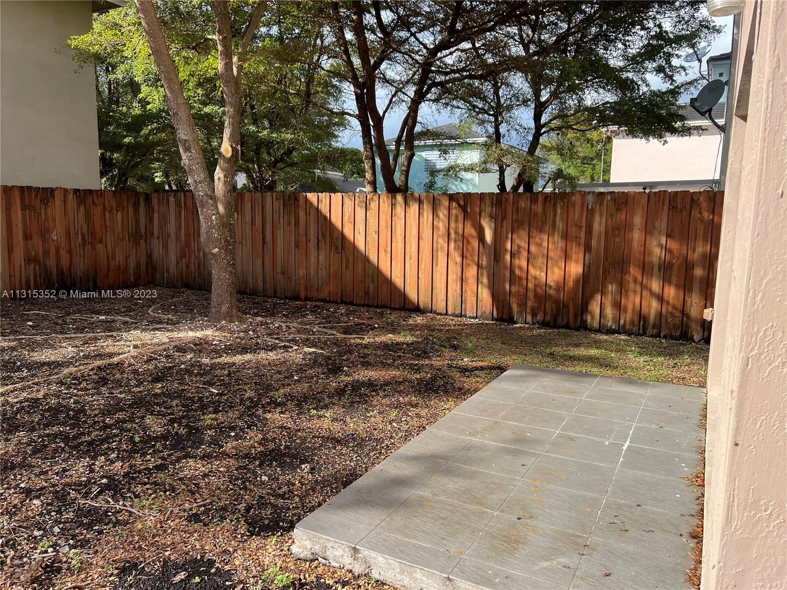 EMILIOS PLACE AT OASIS - Residential Lease