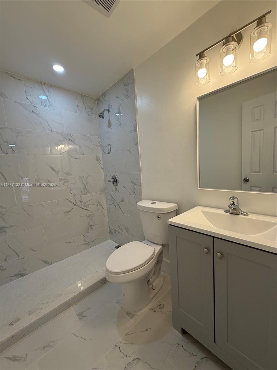 HAMPSHIRE HEATH - Residential Lease