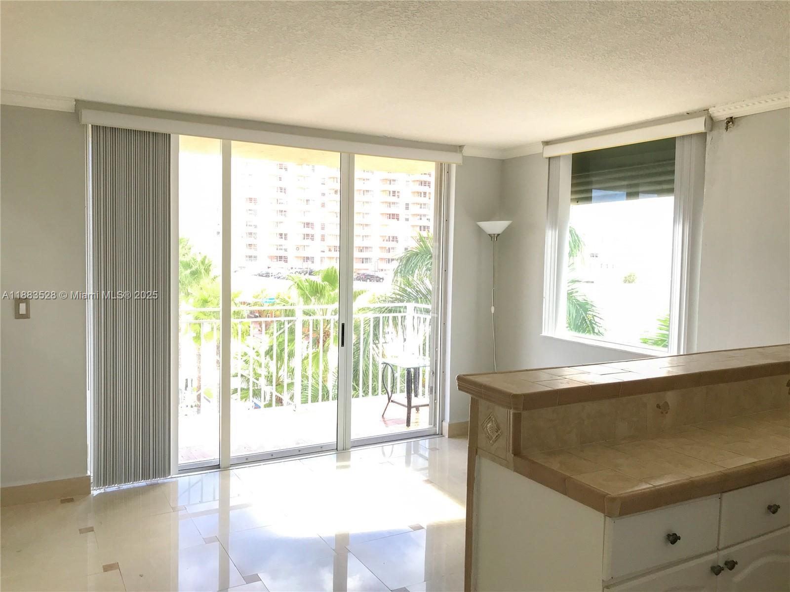 CAPOMAR CONDO - Residential Lease