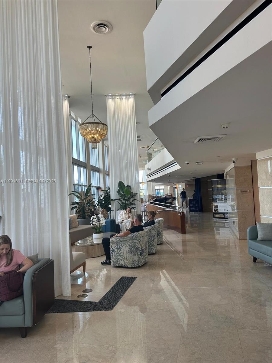 18683 Collins Ave 802