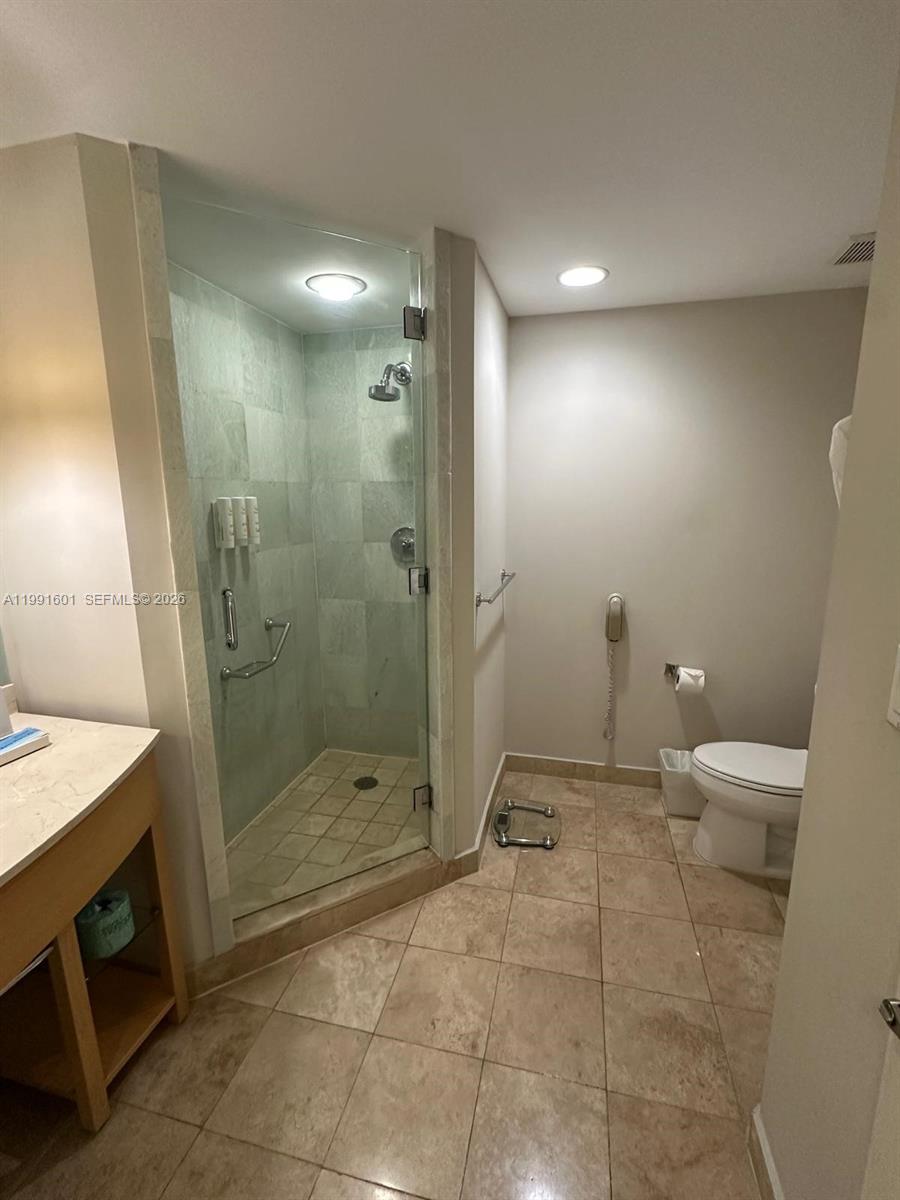 M RESORT RESIDENCES CONDO - Residential