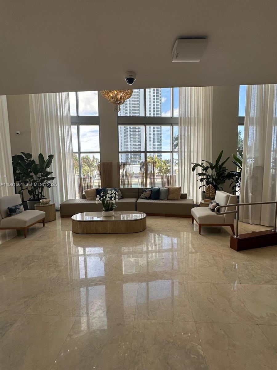 M RESORT RESIDENCES CONDO - Residential