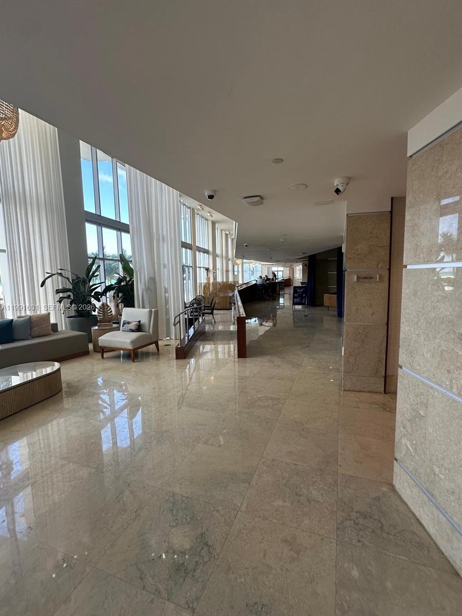 M RESORT RESIDENCES CONDO - Residential