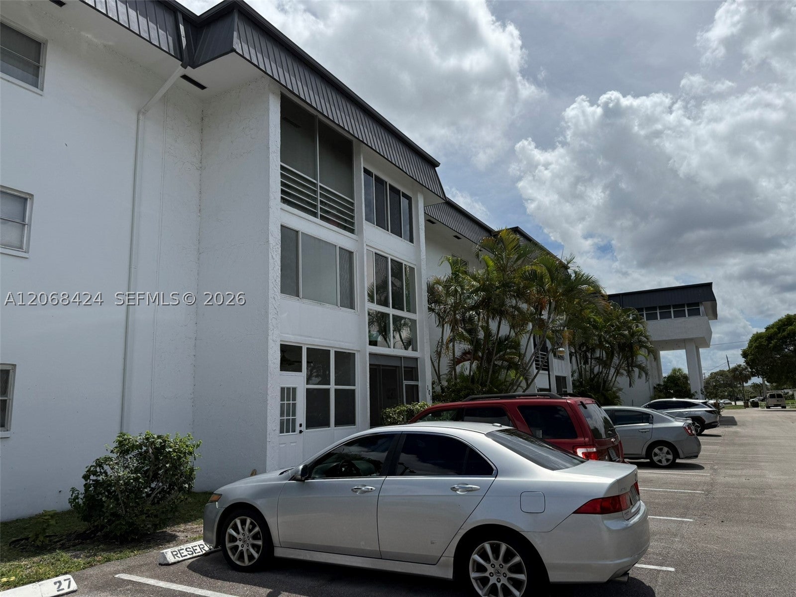 4880 NW 22nd St 307, Lauderhill FL 33313