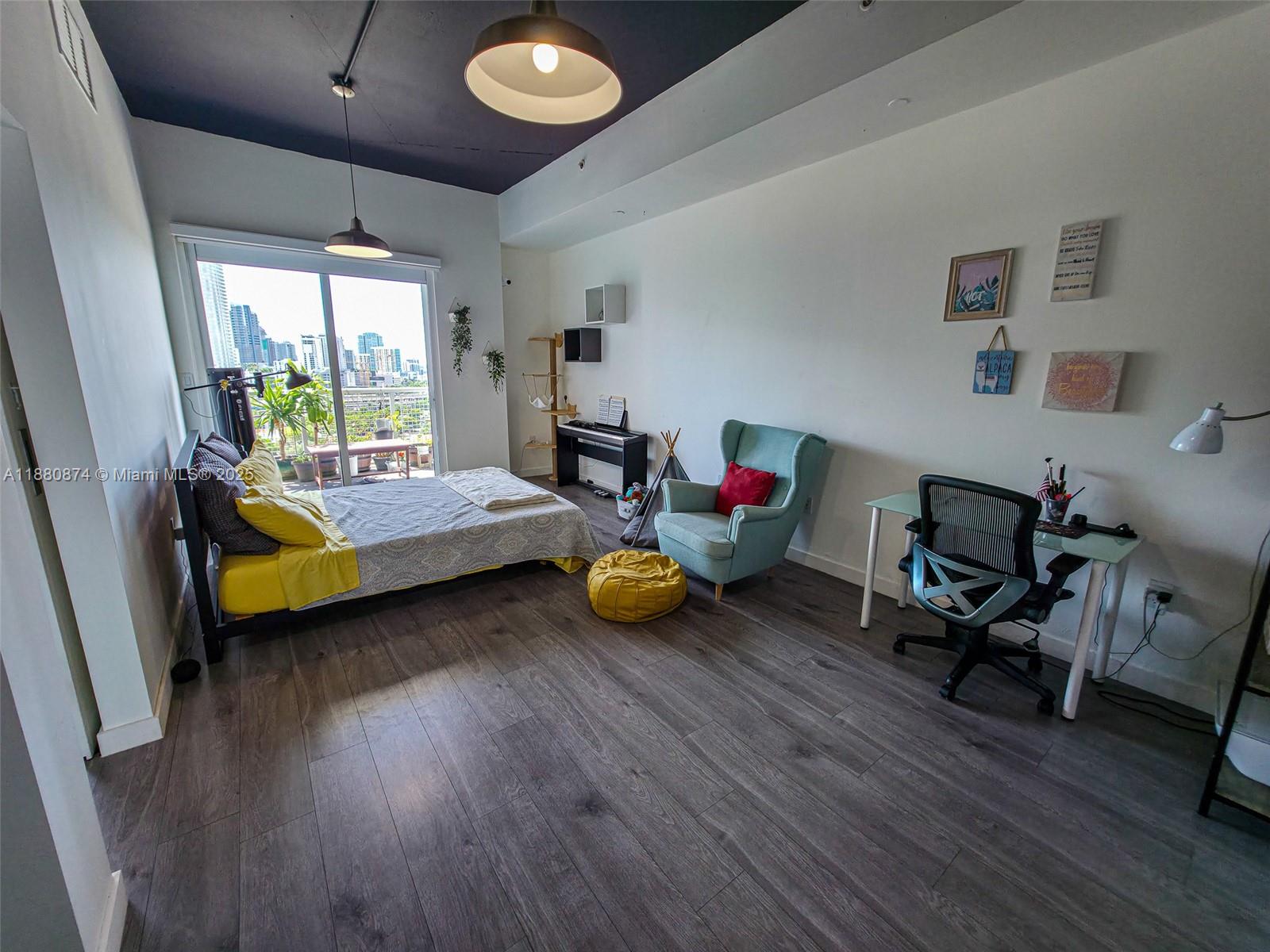 NEO CONDO - Residential