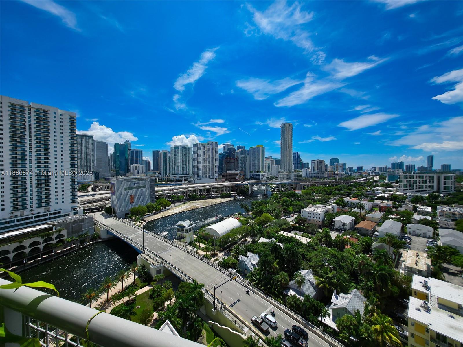 NEO CONDO - Residential