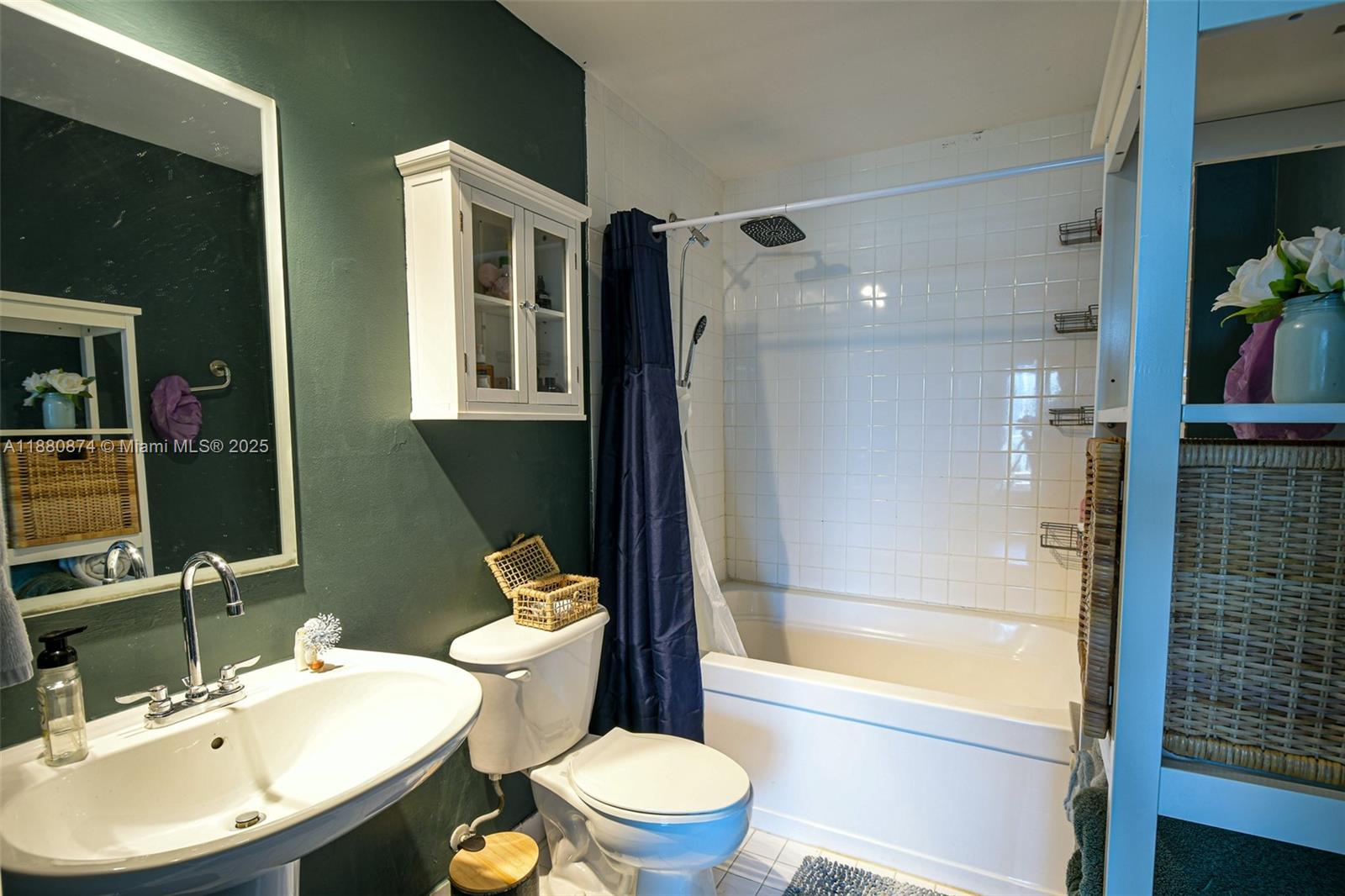 NEO CONDO - Residential