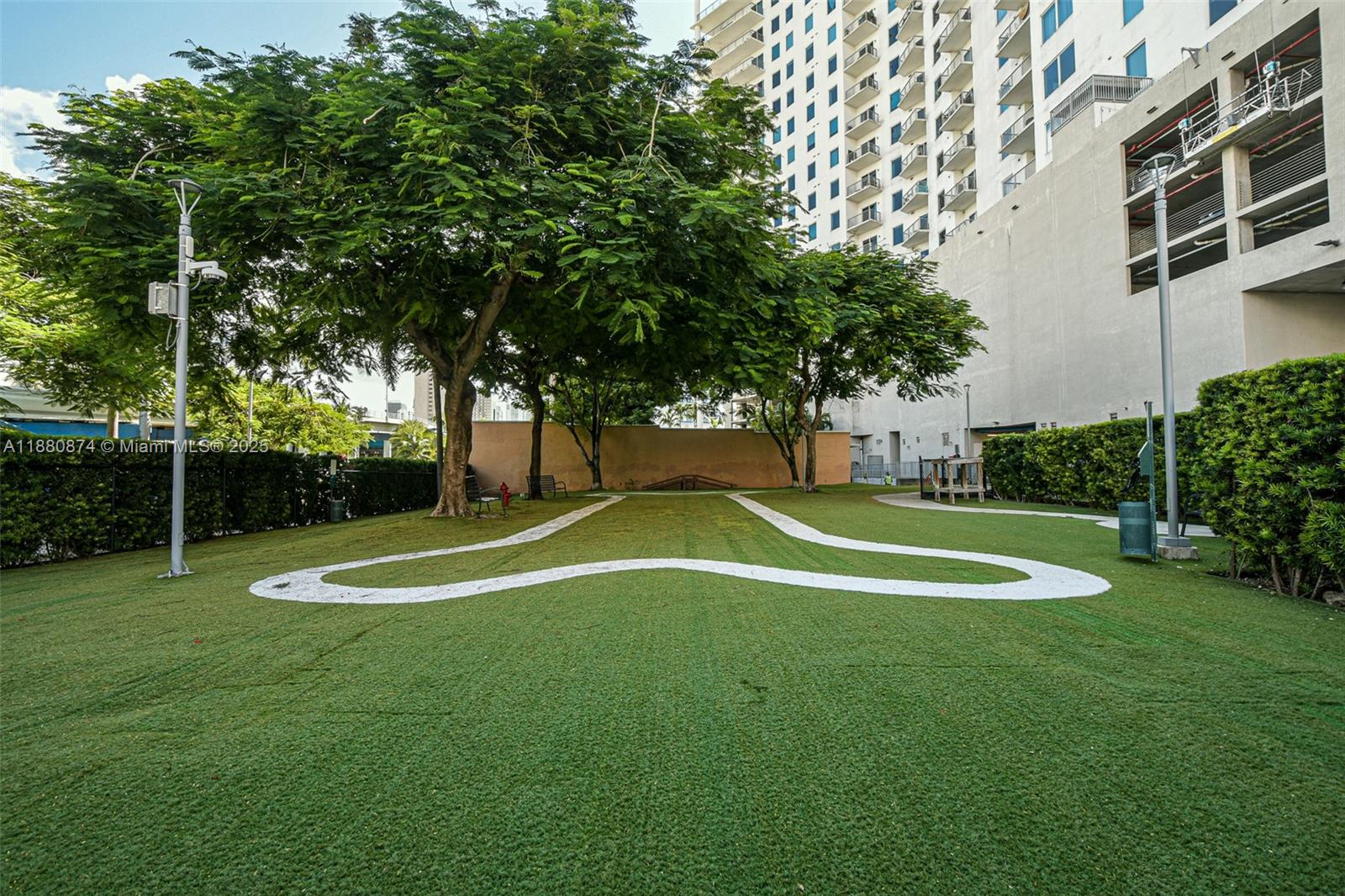 NEO CONDO - Residential