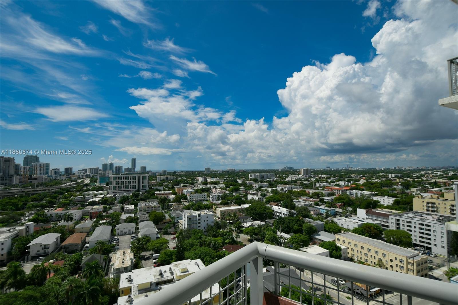 NEO CONDO - Residential