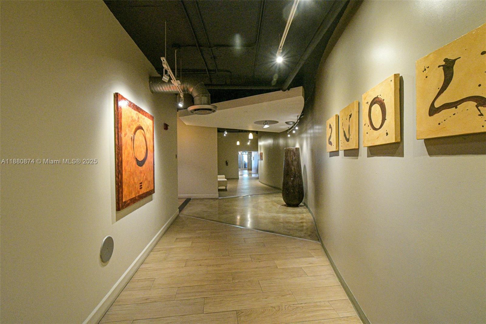 10 SW South River Dr 1704