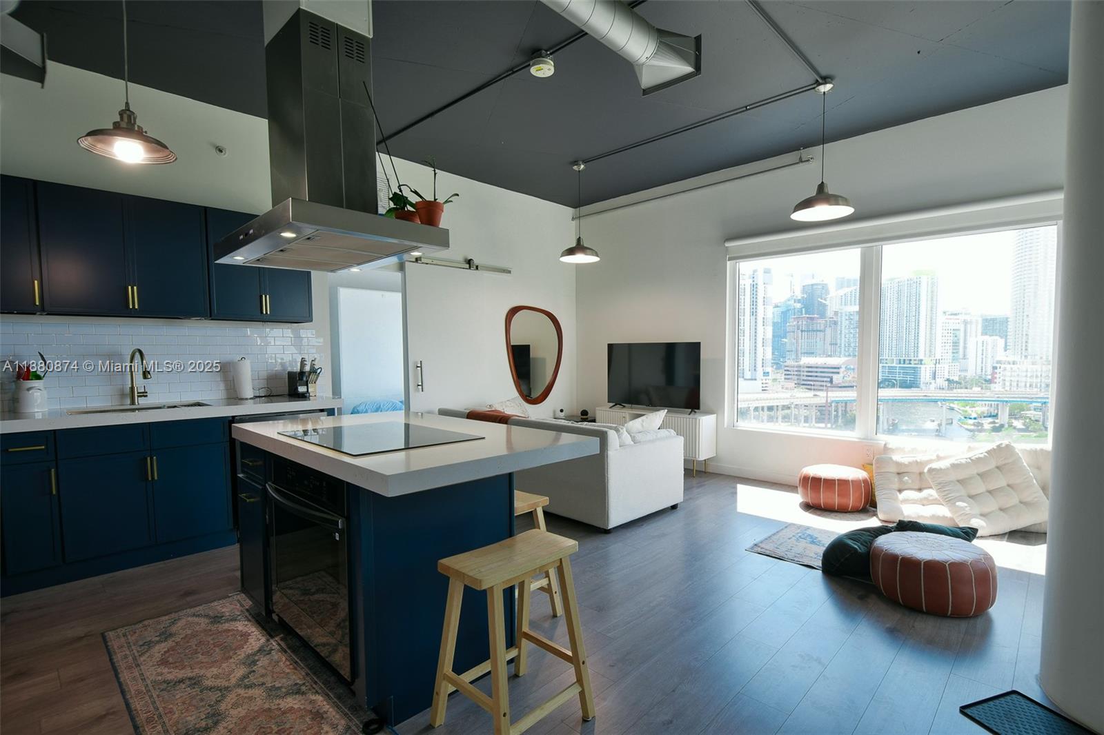 NEO CONDO - Residential
