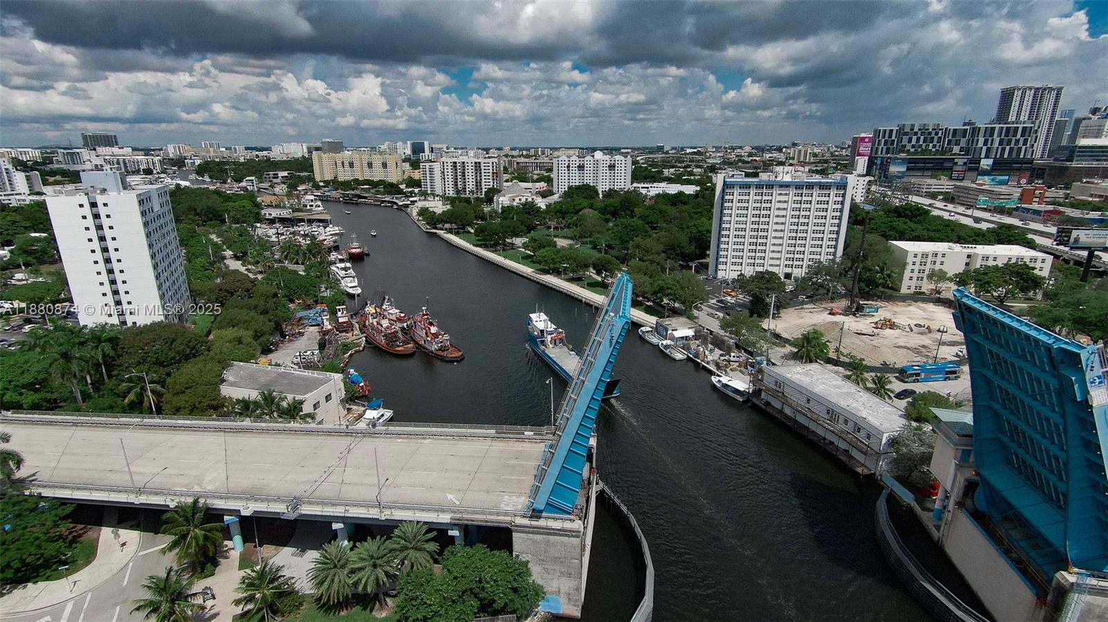 NEO CONDO - Residential