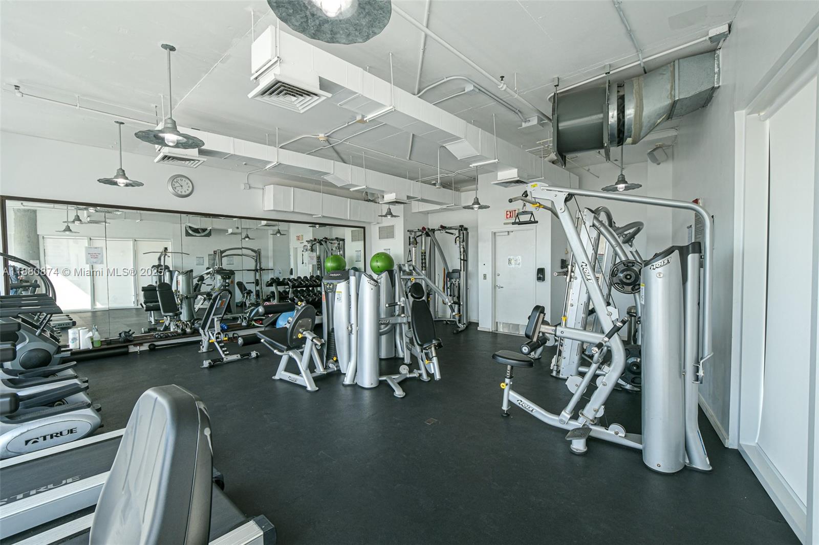 NEO CONDO - Residential