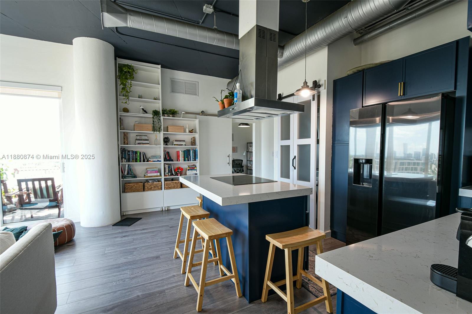 NEO CONDO - Residential