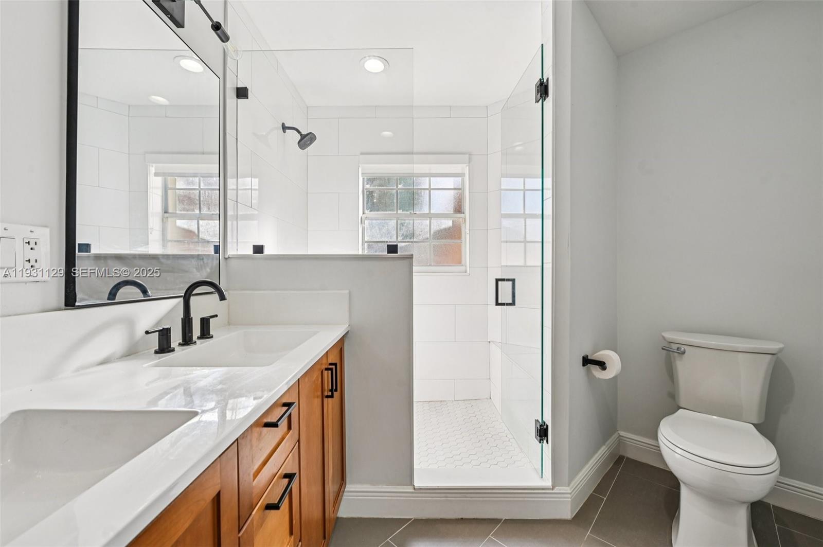 CHAPEL TRAIL II - Residential Lease