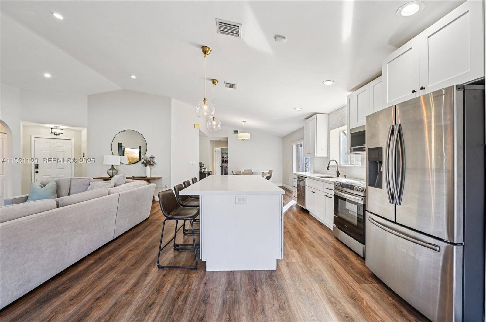 CHAPEL TRAIL II - Residential Lease