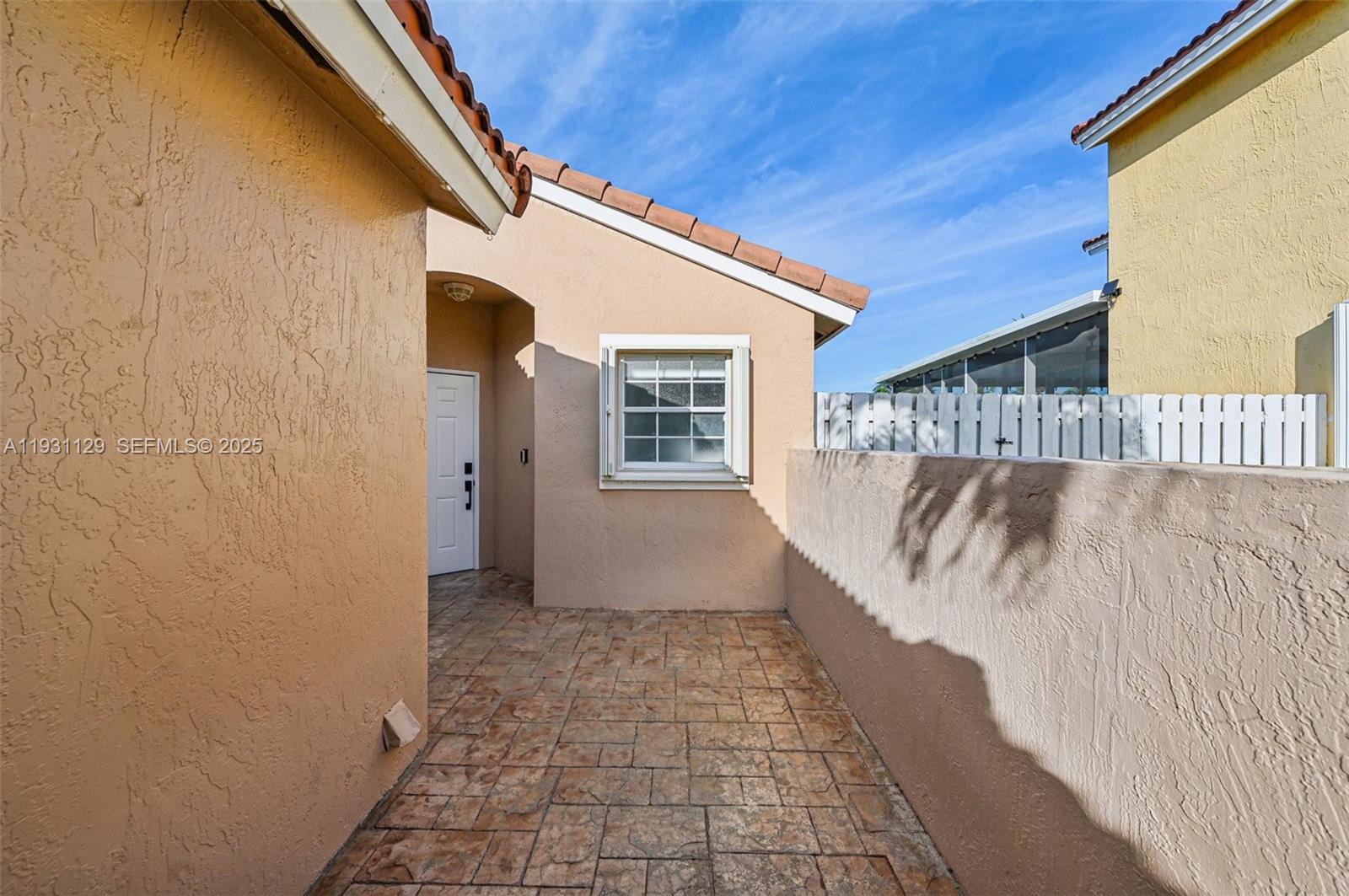 CHAPEL TRAIL II - Residential Lease