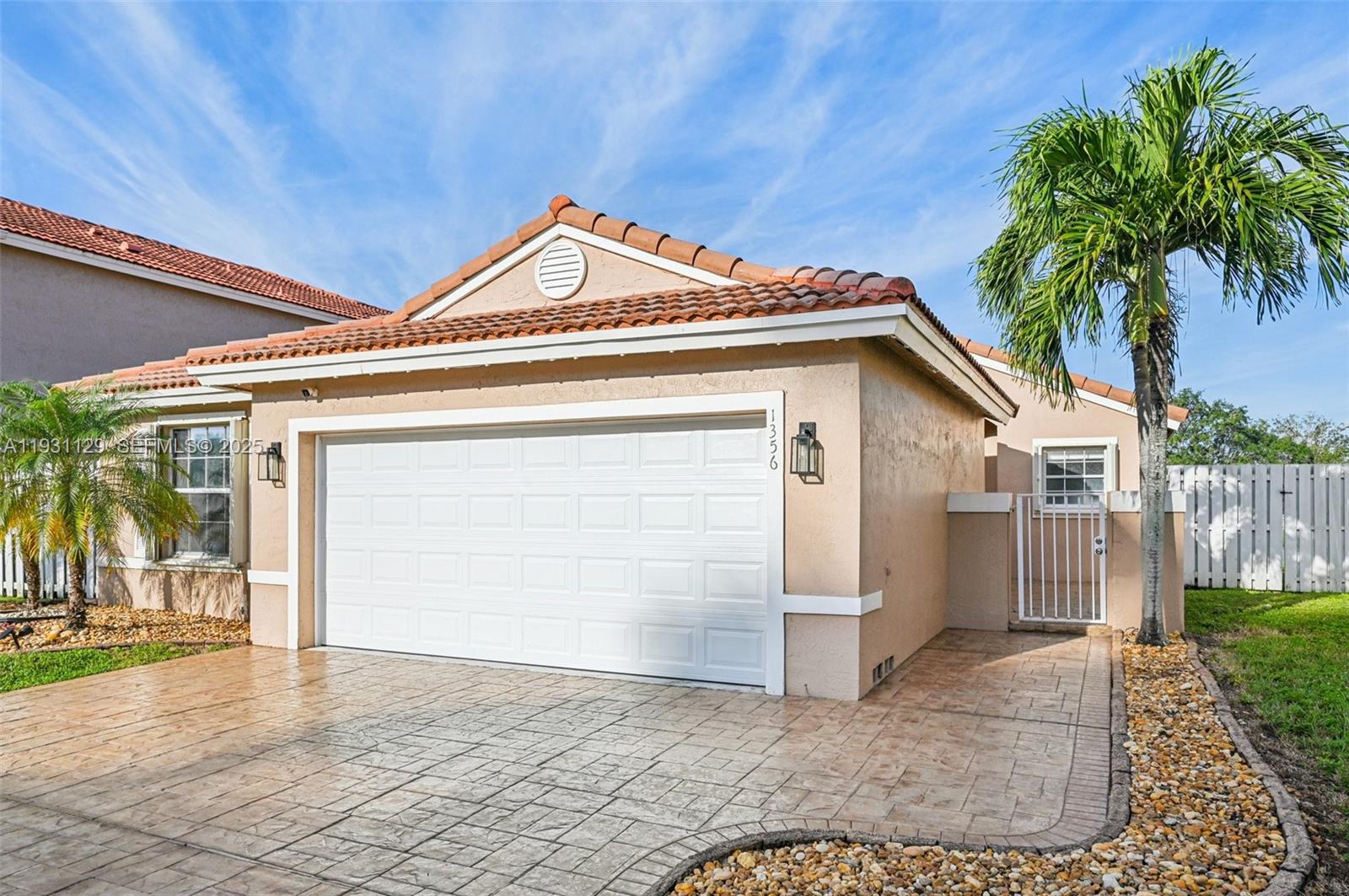 CHAPEL TRAIL II - Residential Lease