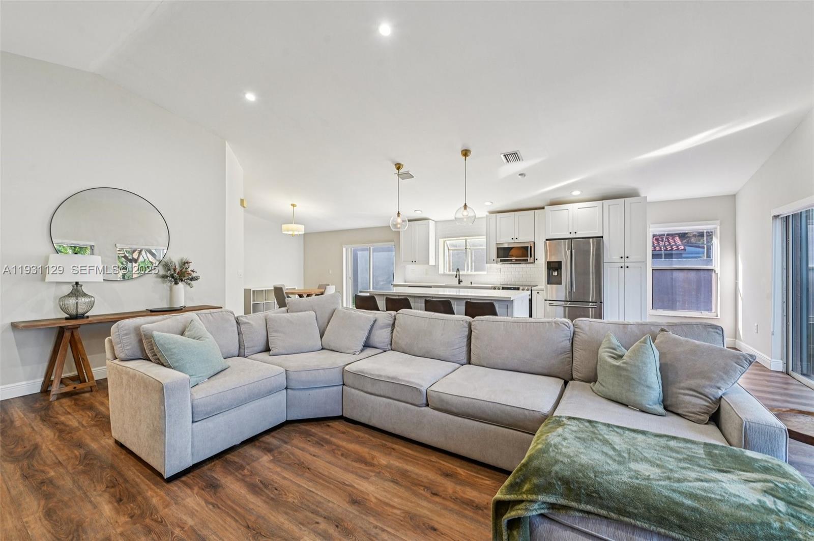 CHAPEL TRAIL II - Residential Lease