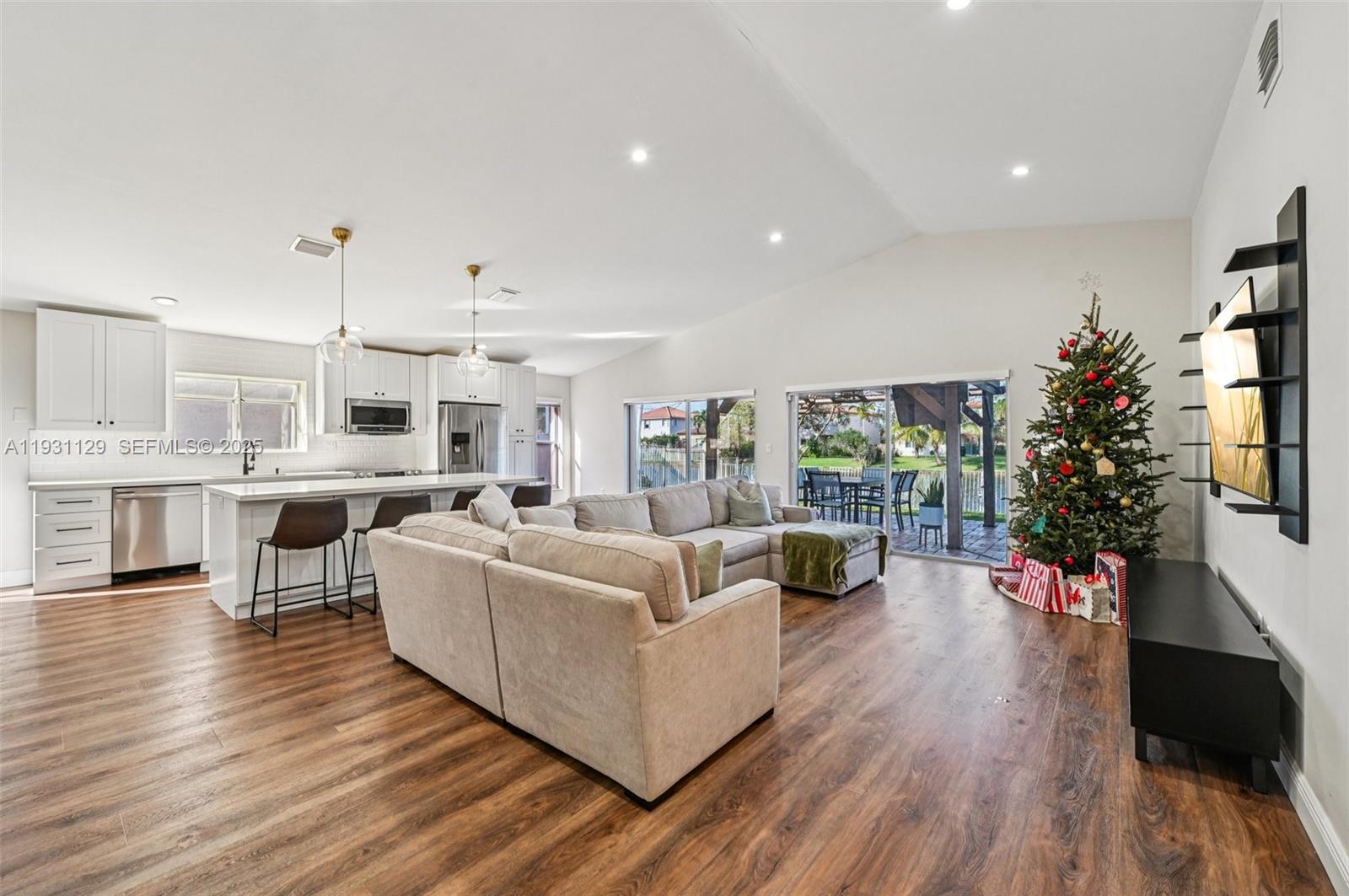 CHAPEL TRAIL II - Residential Lease