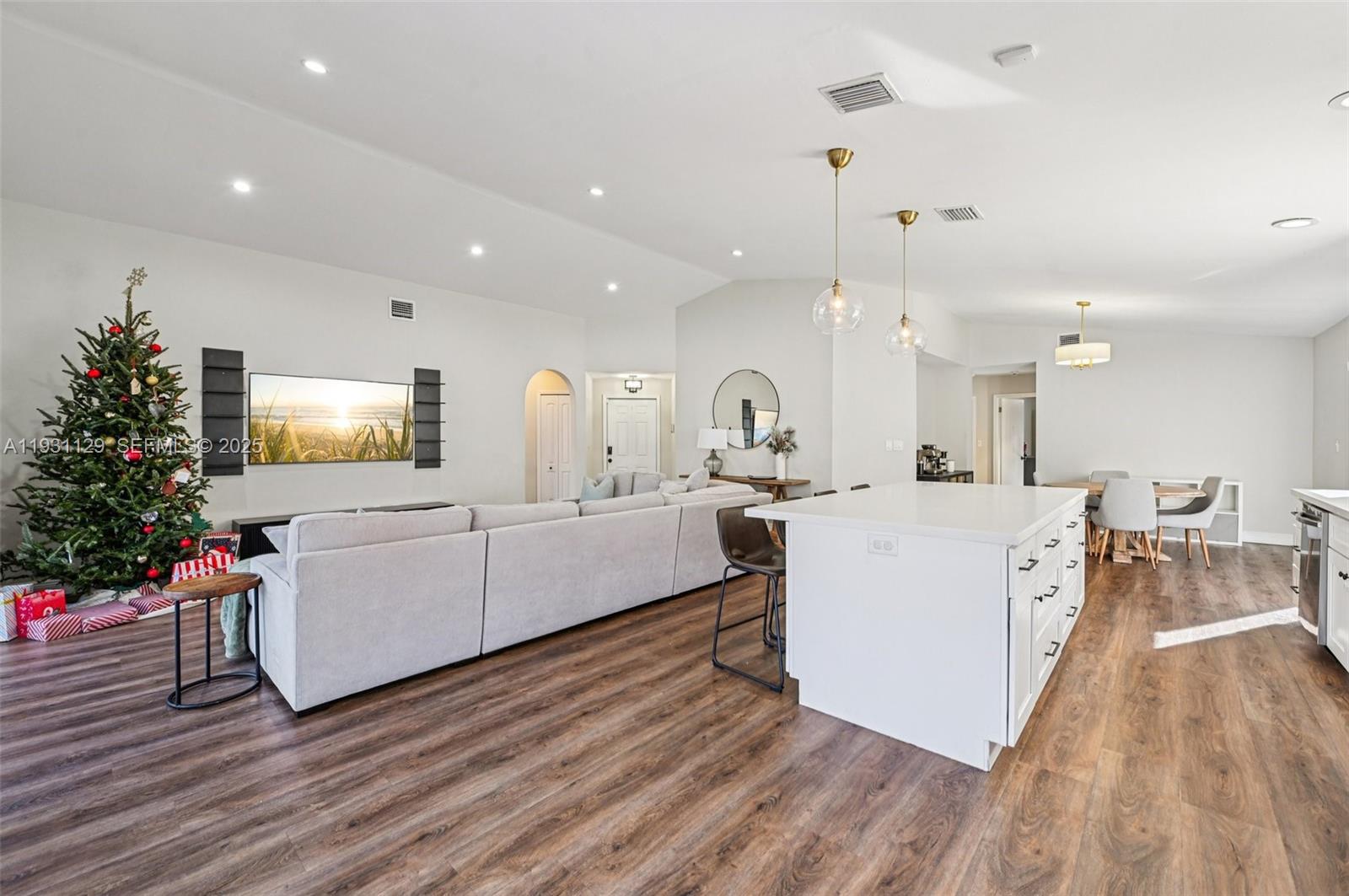 CHAPEL TRAIL II - Residential Lease