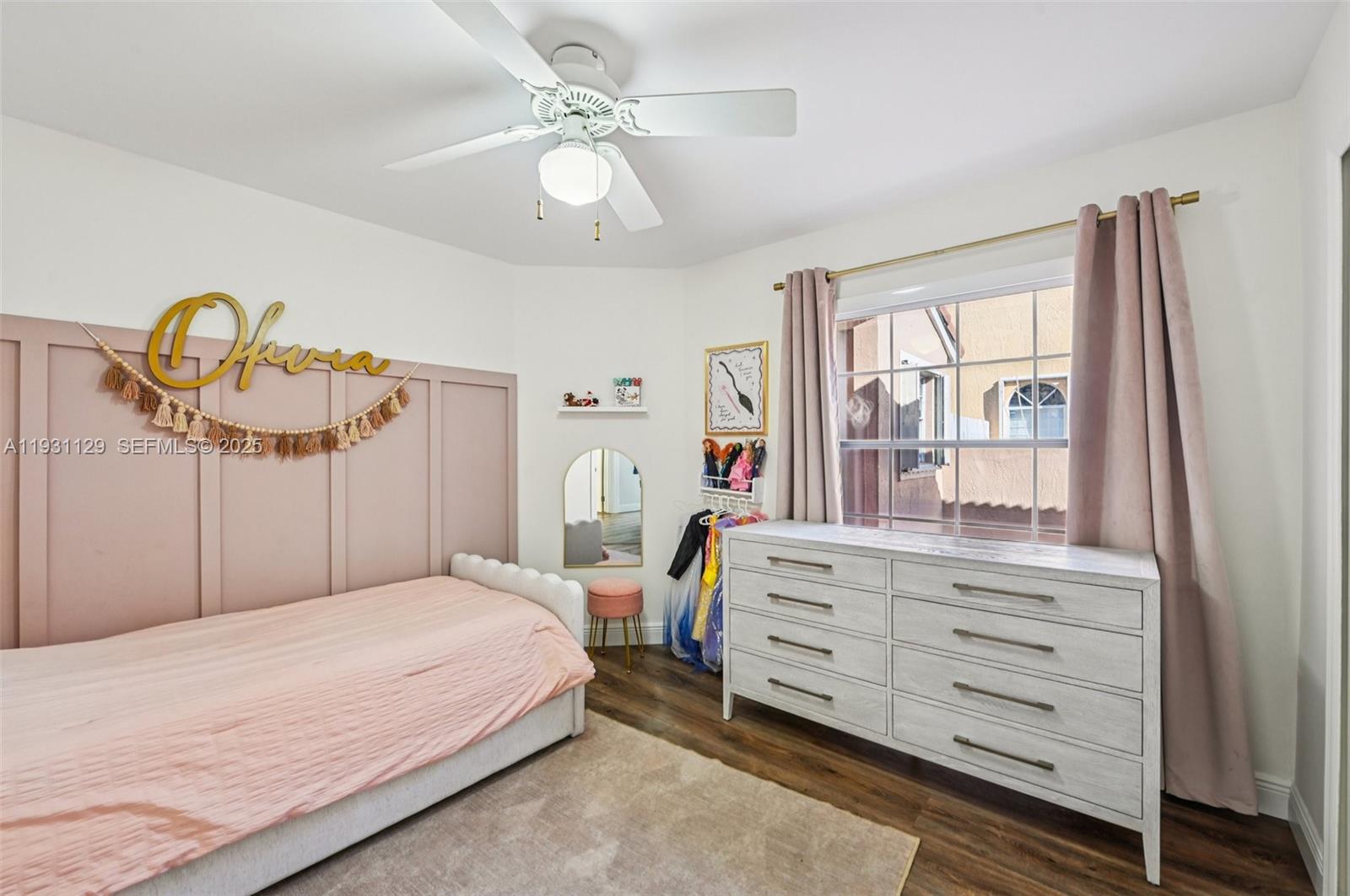 CHAPEL TRAIL II - Residential Lease