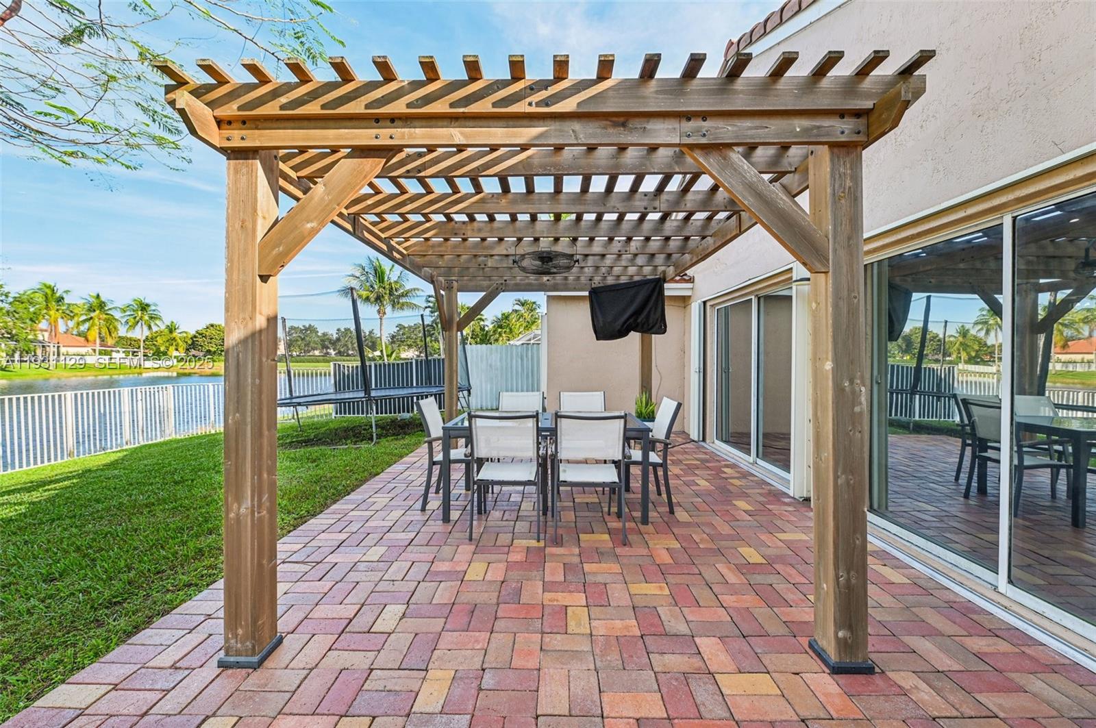 CHAPEL TRAIL II - Residential Lease