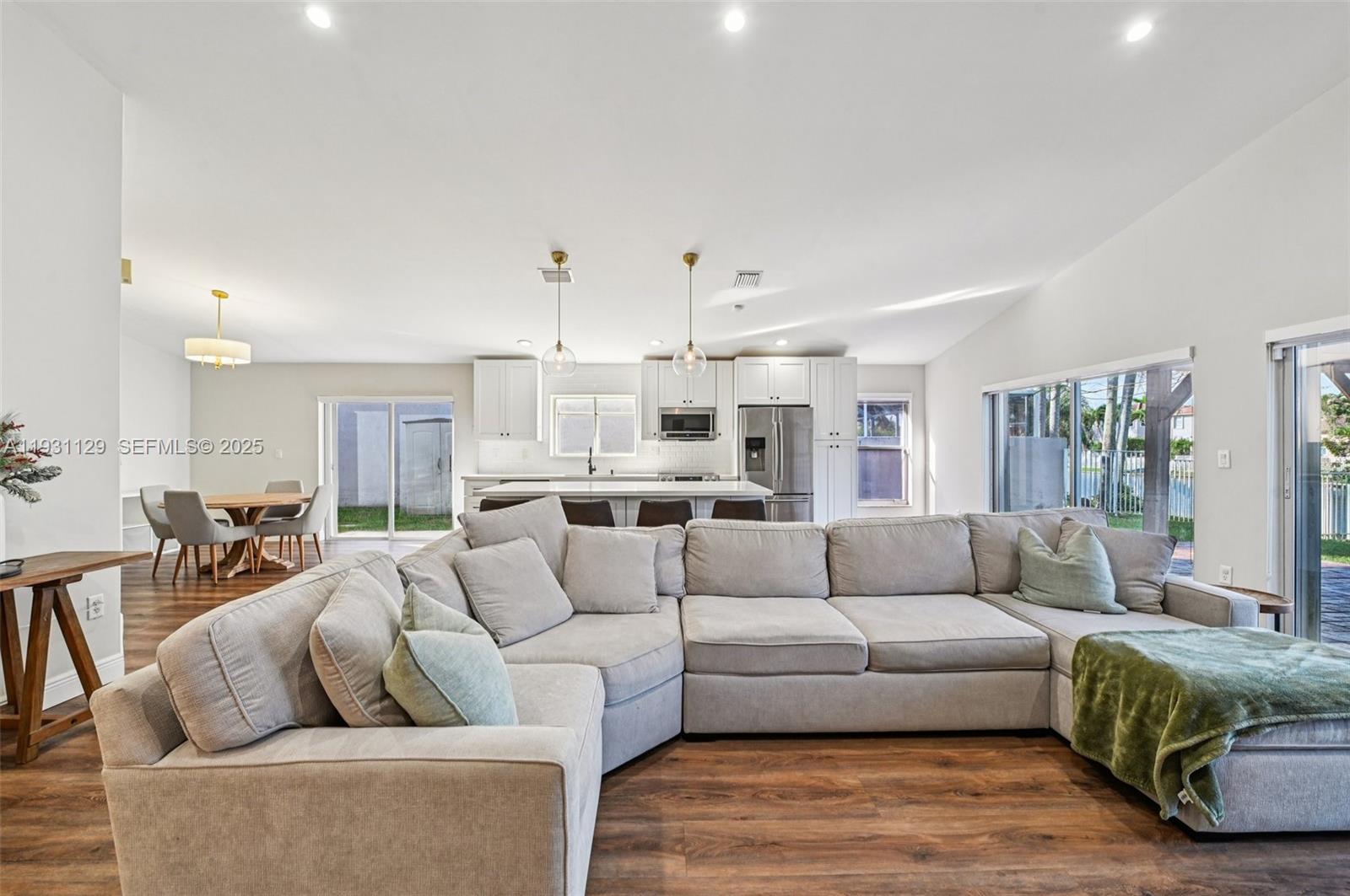 CHAPEL TRAIL II - Residential Lease