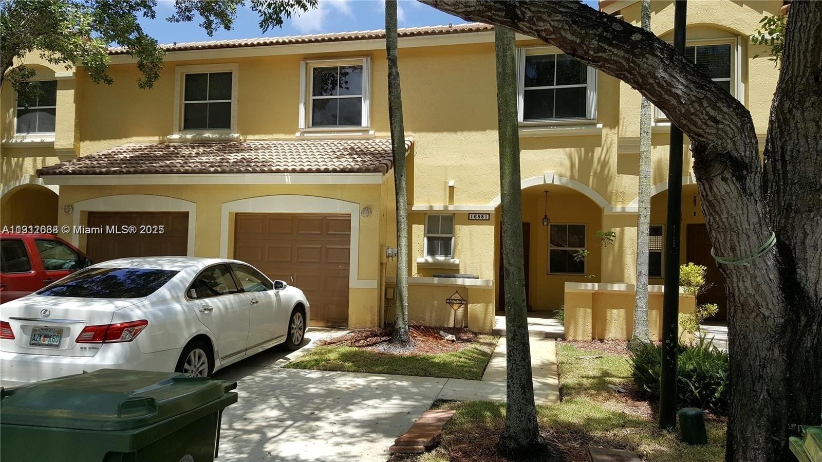 PEMBROKE SHORES - Residential Lease