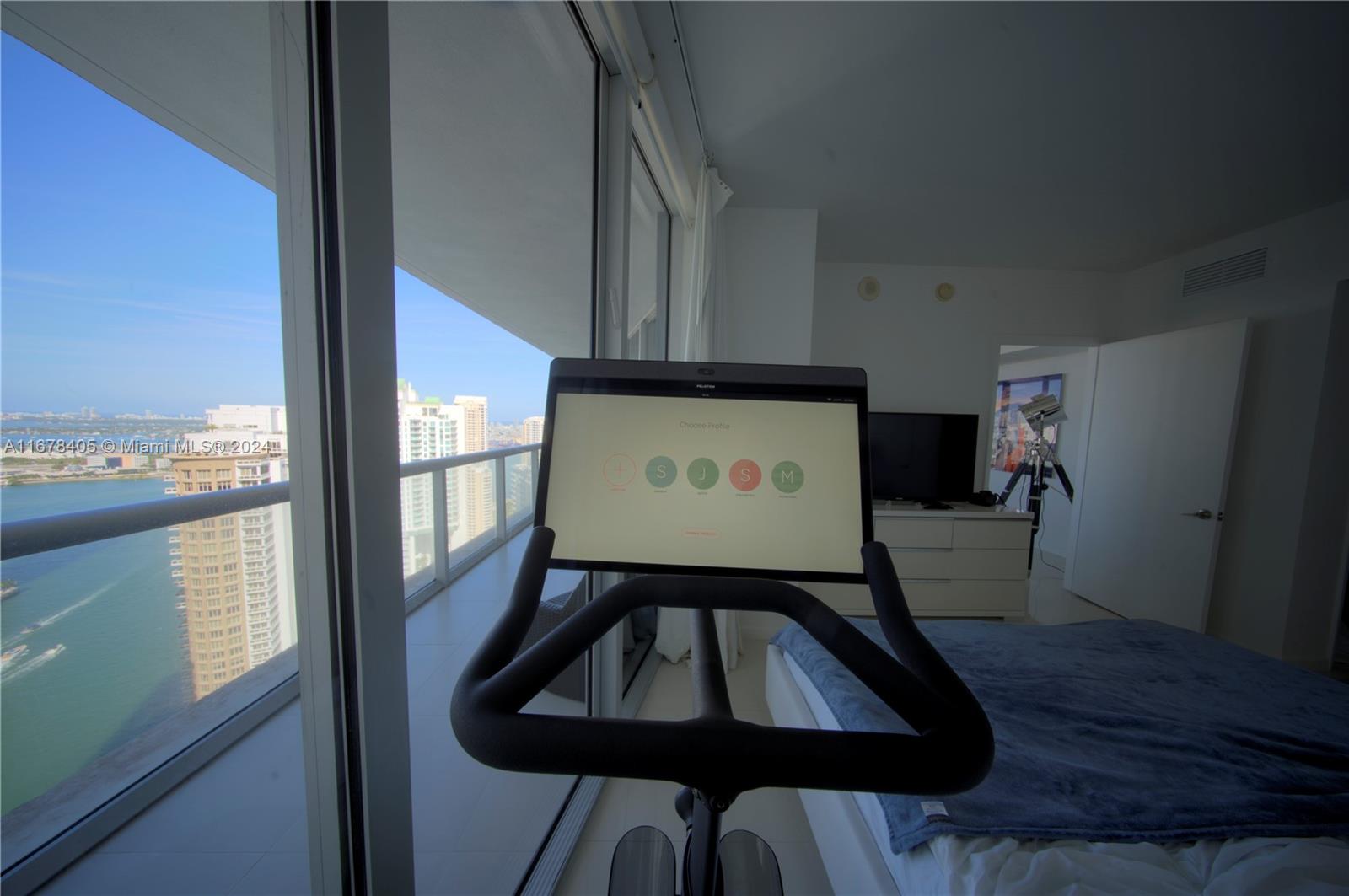 ICON BRICKELL NO TWO - Residential