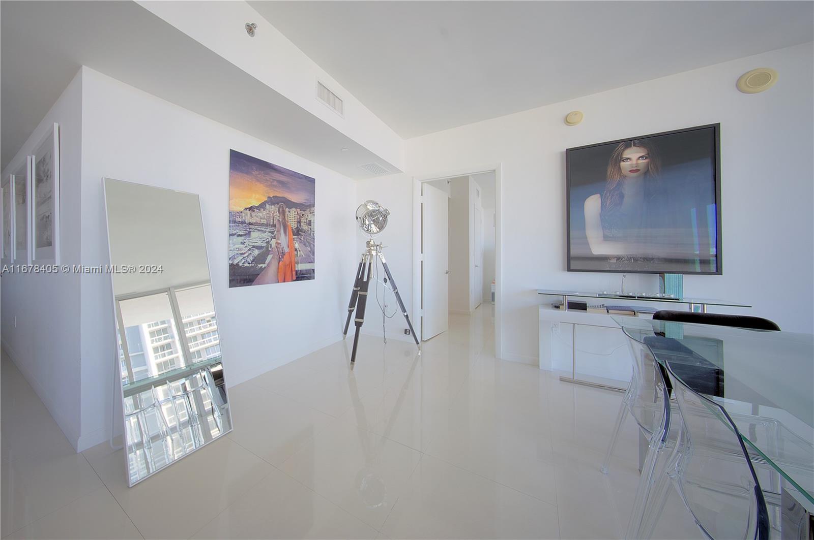 ICON BRICKELL NO TWO - Residential