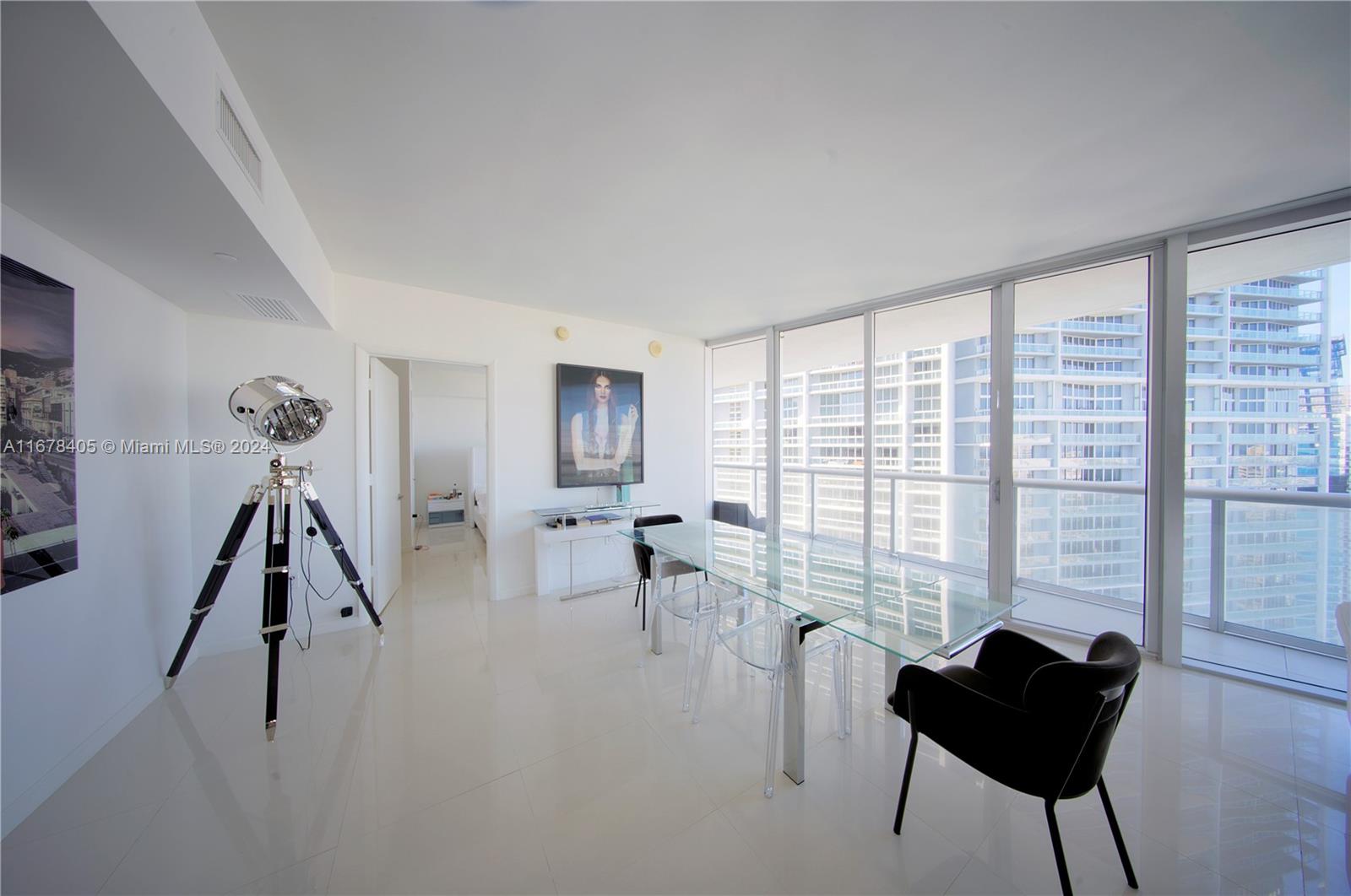 ICON BRICKELL NO TWO - Residential