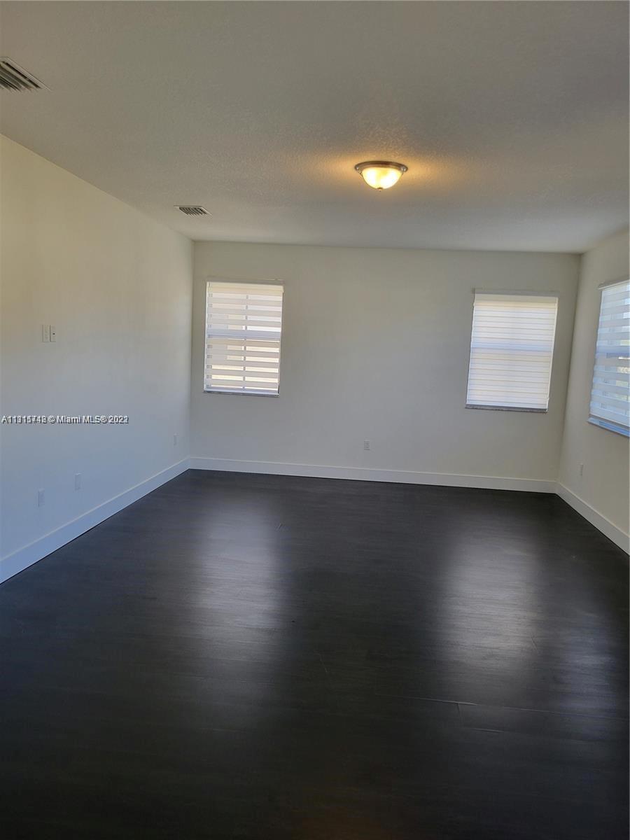 ENCHANTED PLACE - Residential Lease