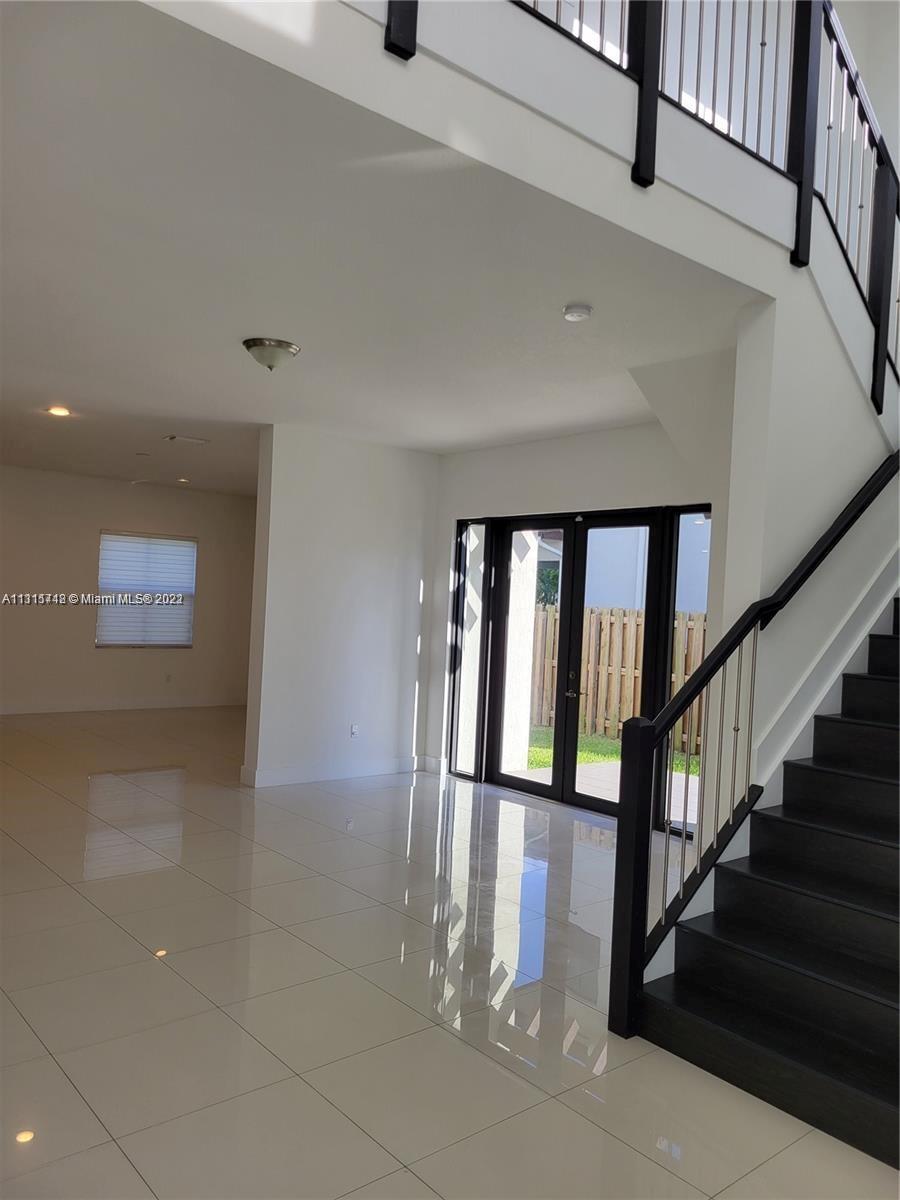 ENCHANTED PLACE - Residential Lease