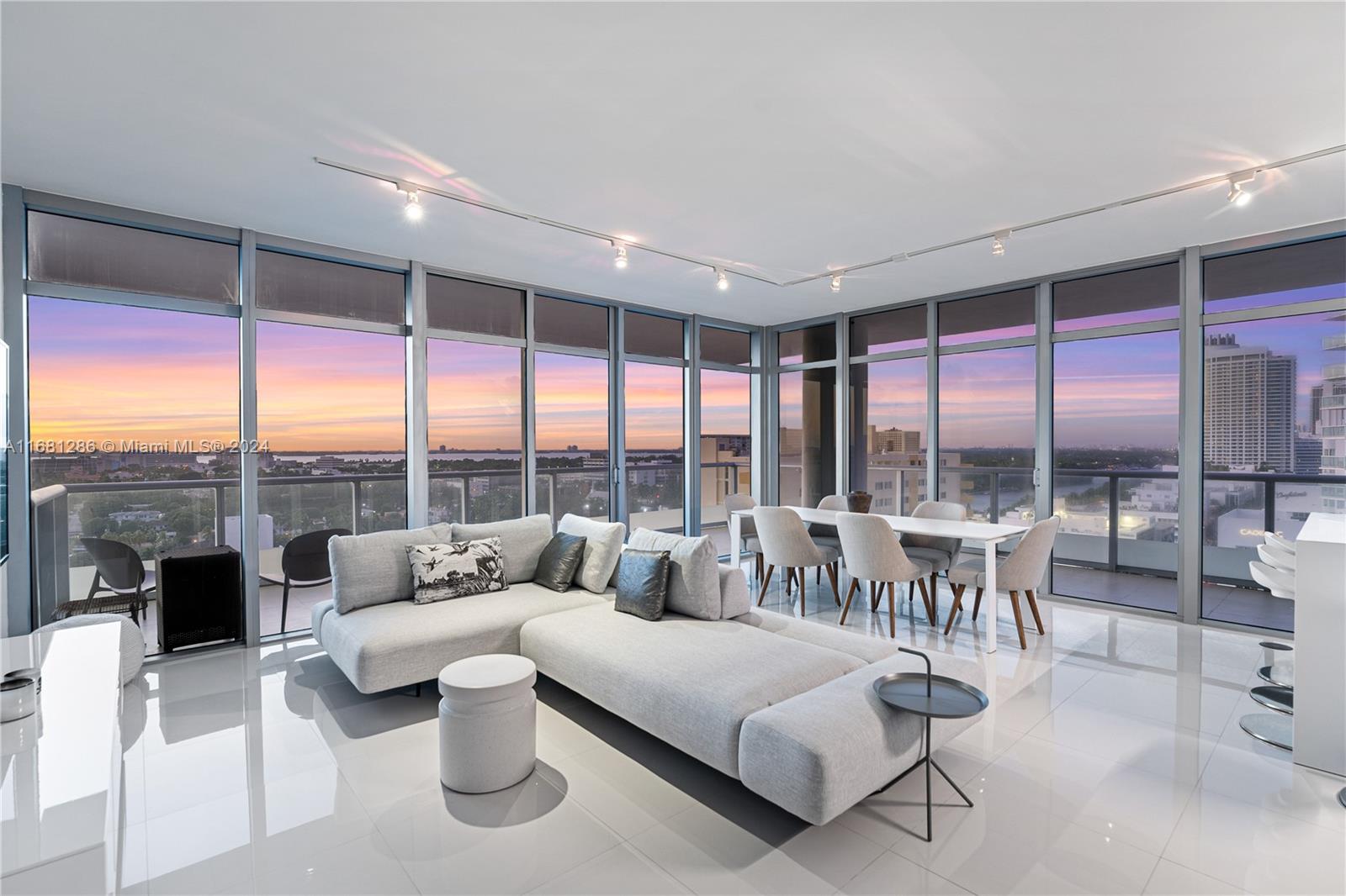 THE CARIBBEAN CONDO - Residential