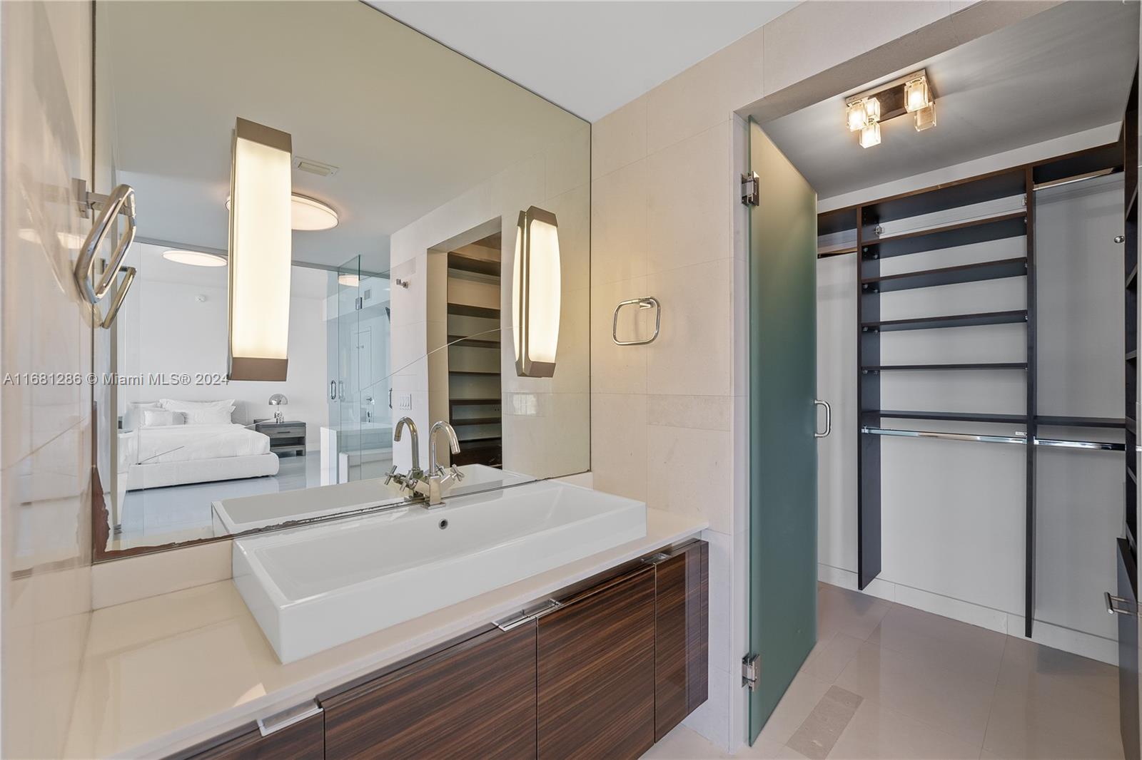 THE CARIBBEAN CONDO - Residential