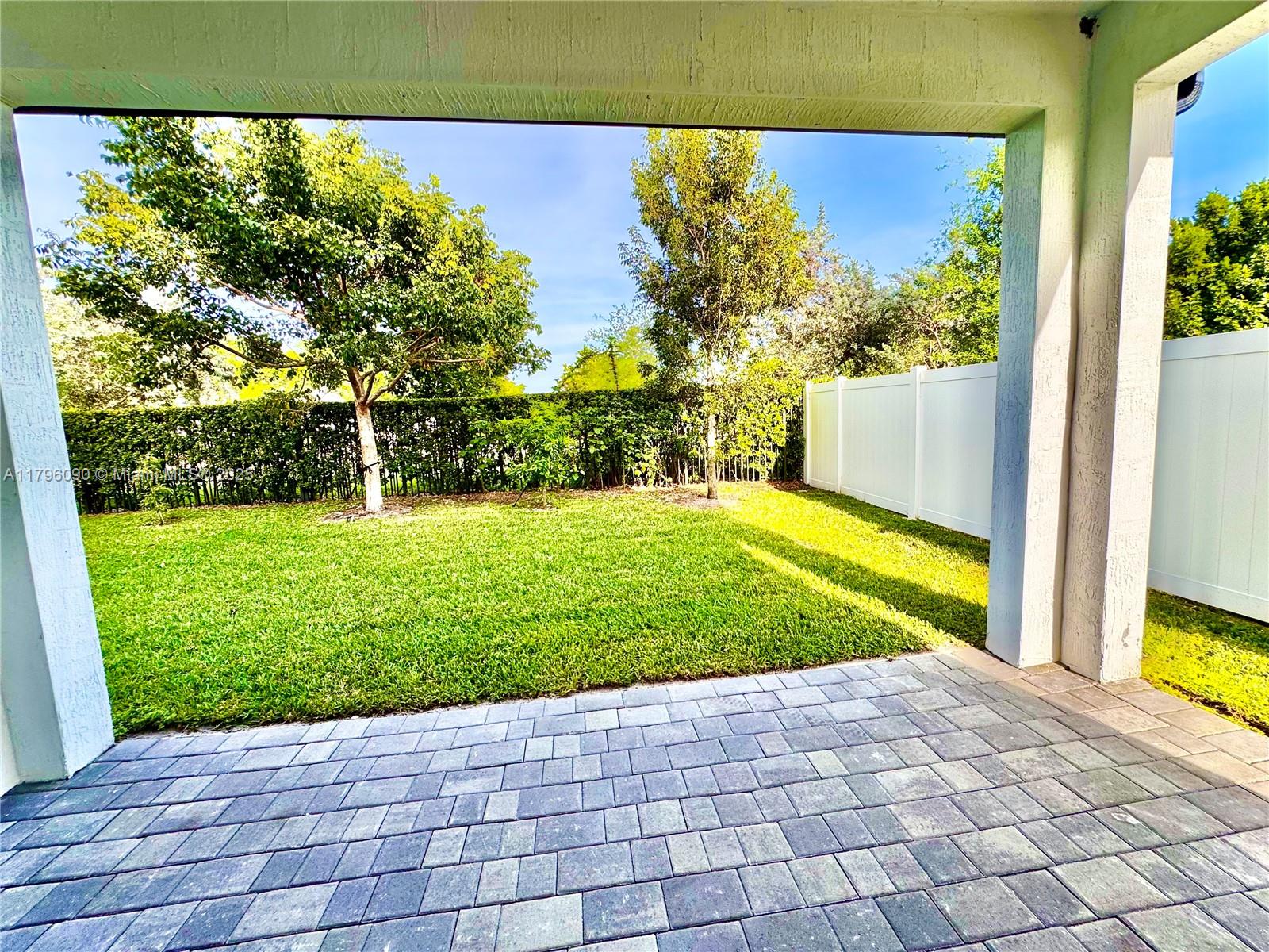 TUSCAN ISLES - Residential