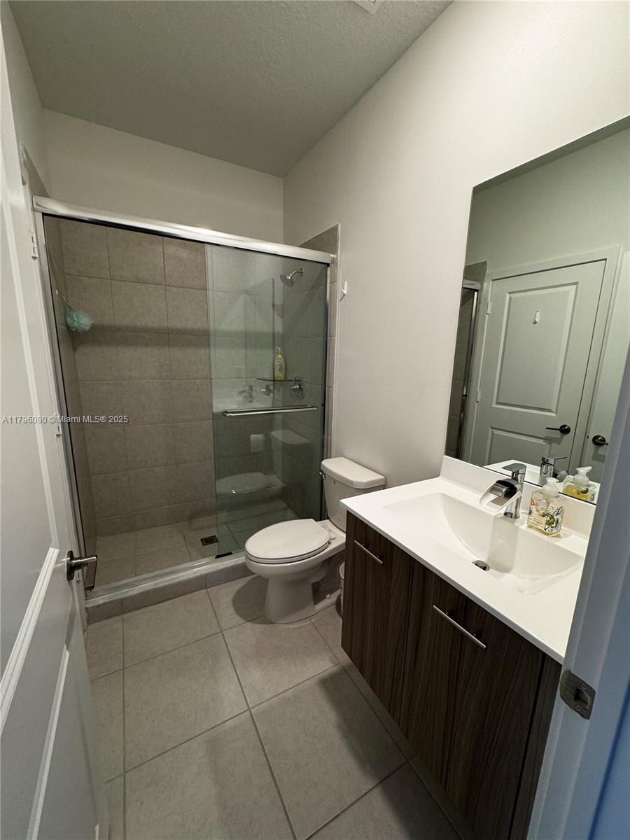 TUSCAN ISLES - Residential