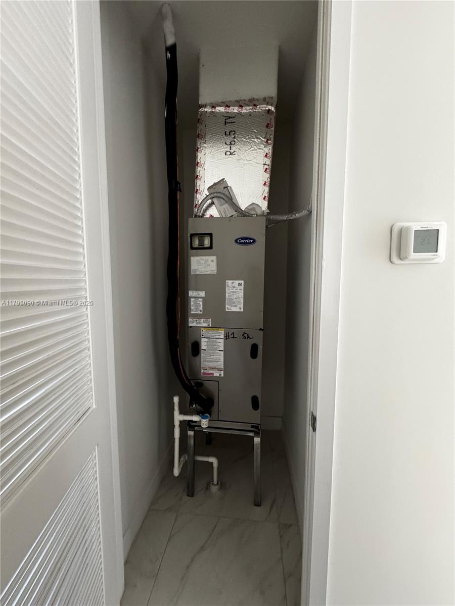 TUSCAN ISLES - Residential