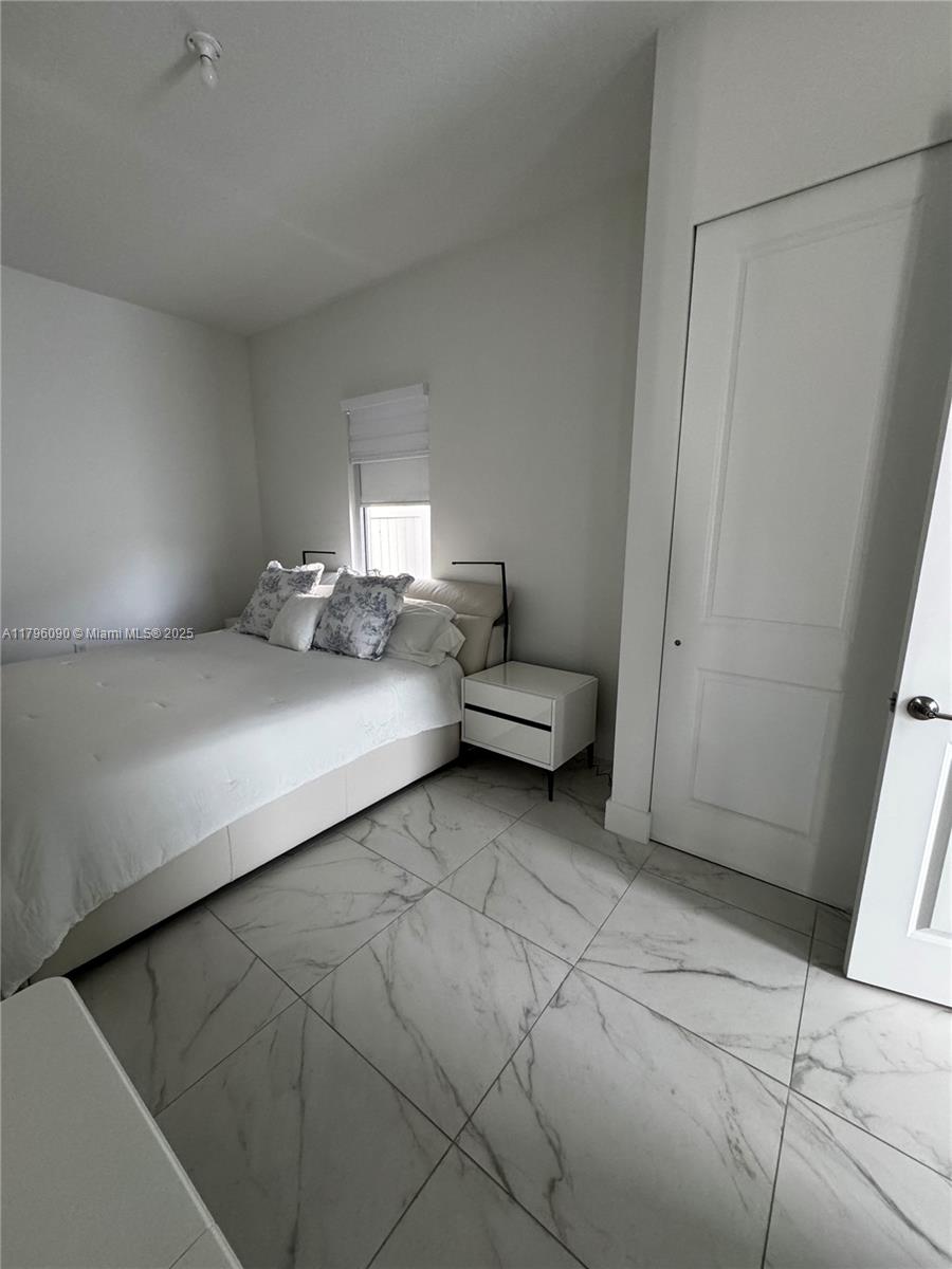 TUSCAN ISLES - Residential