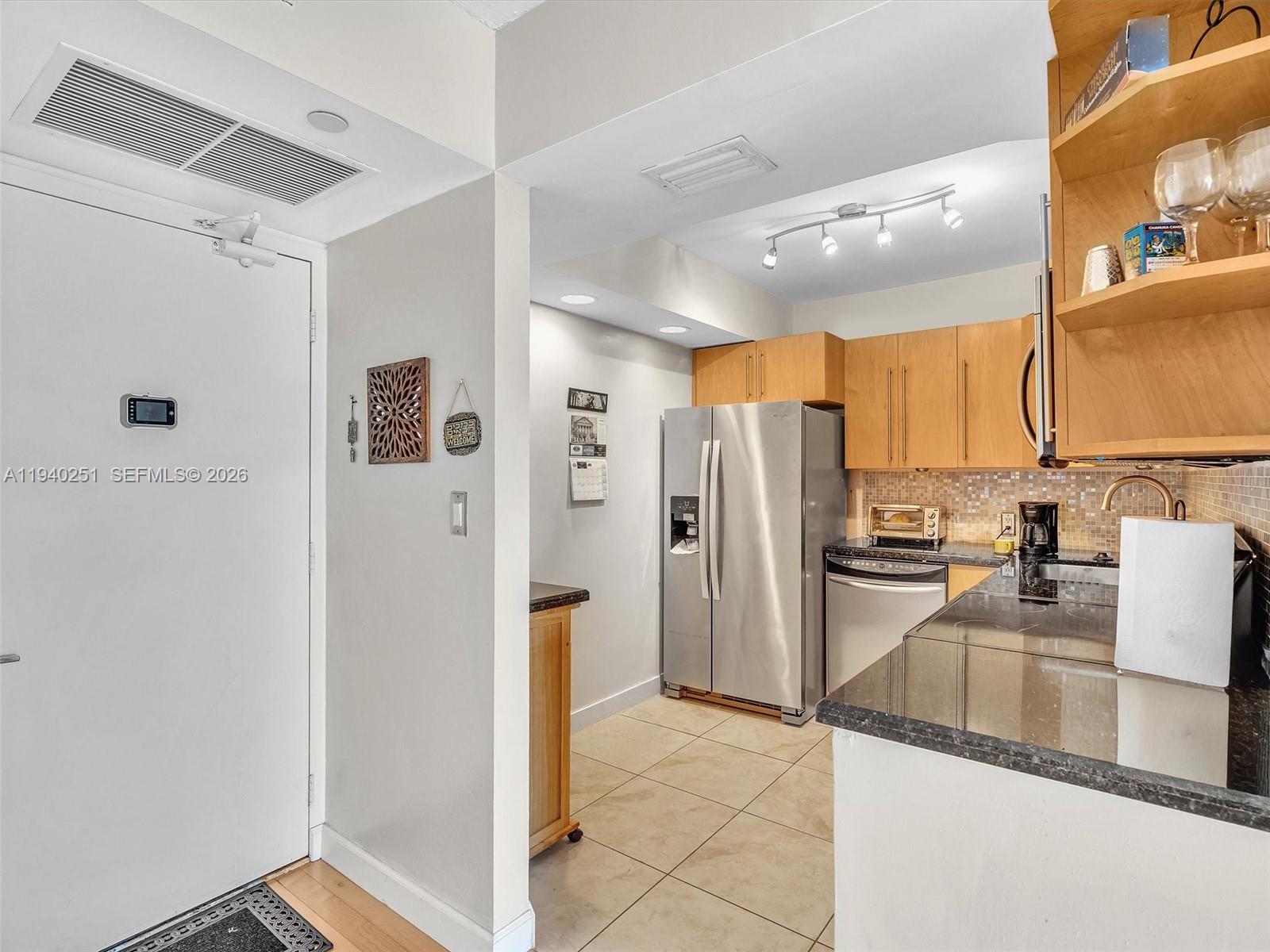 CORONADO CONDO- TOWER II - Residential