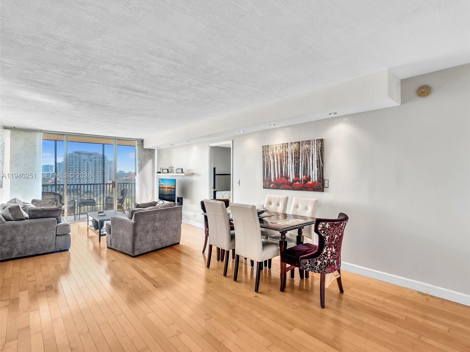 CORONADO CONDO- TOWER II - Residential