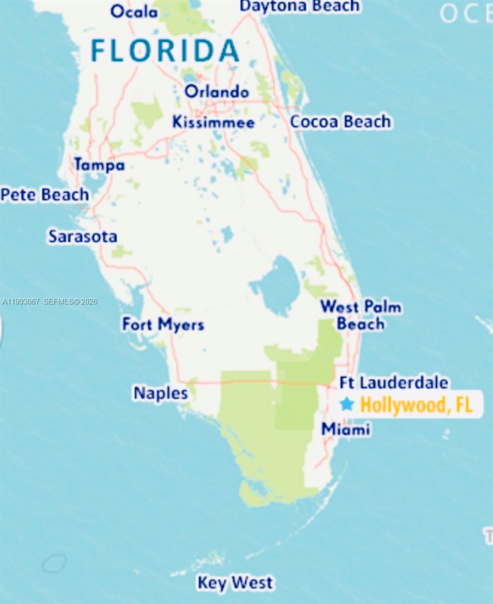 SANTA MONICA CONDOMINIUM - Residential