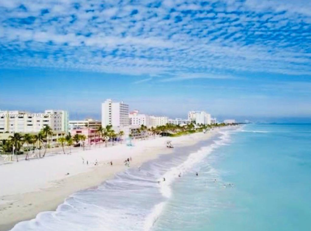 Photo of 1425 Arthur St #514B, Hollywood, FL 33020 (MLS # A11993067)