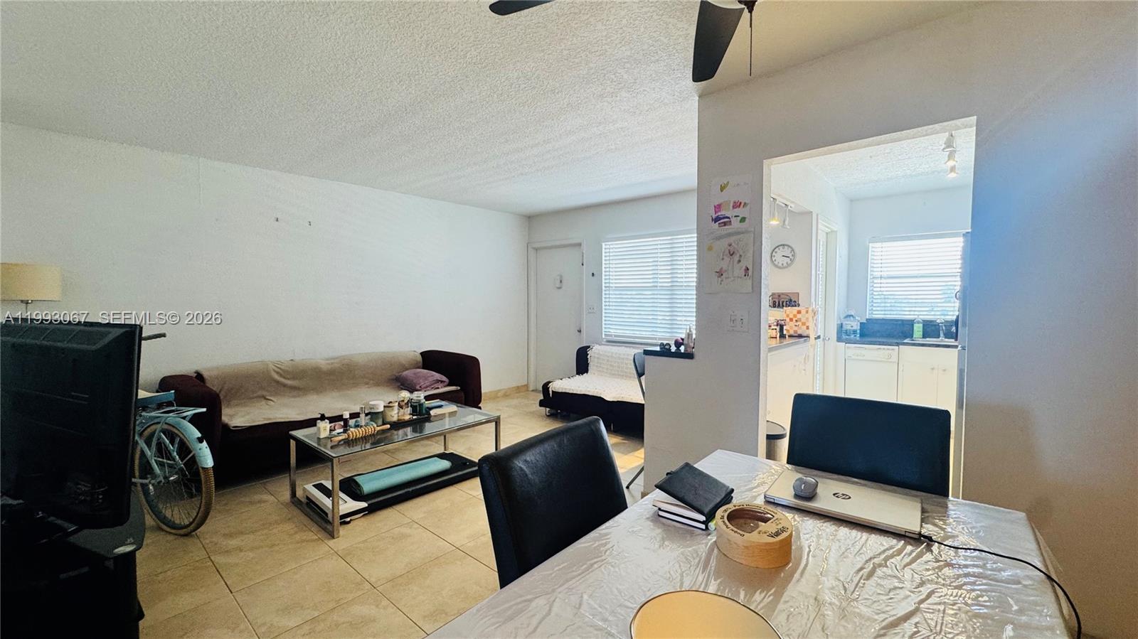 SANTA MONICA CONDOMINIUM - Residential