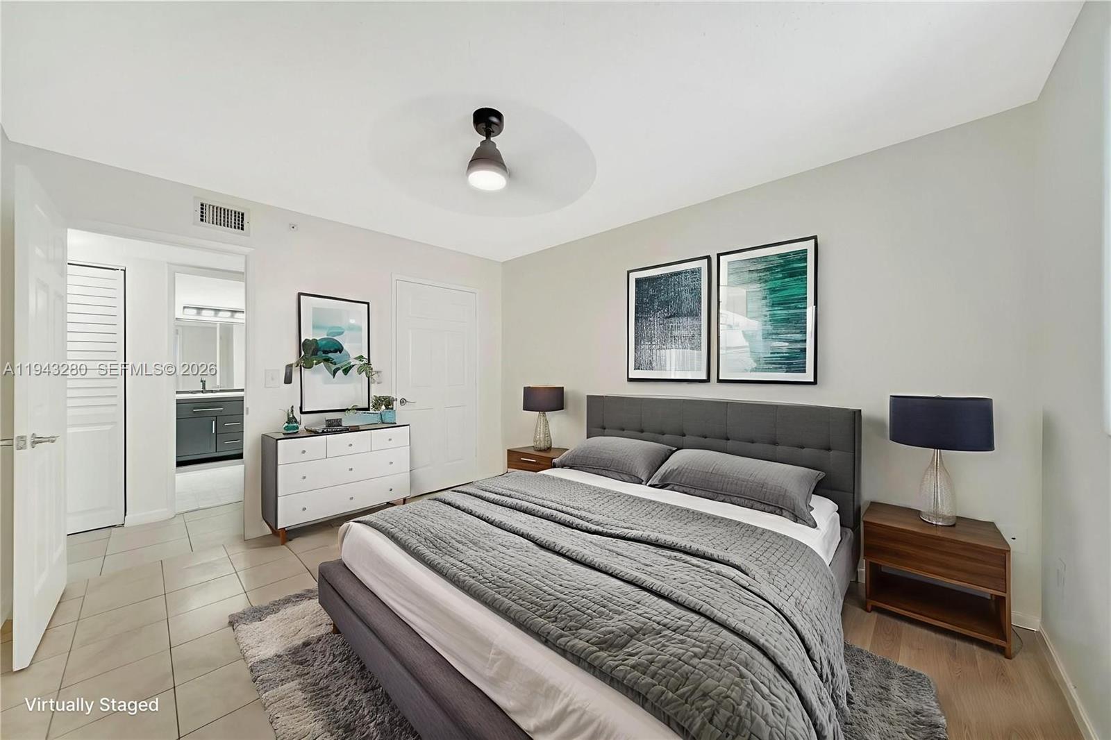 ROYAL GRAND CONDO - Residential